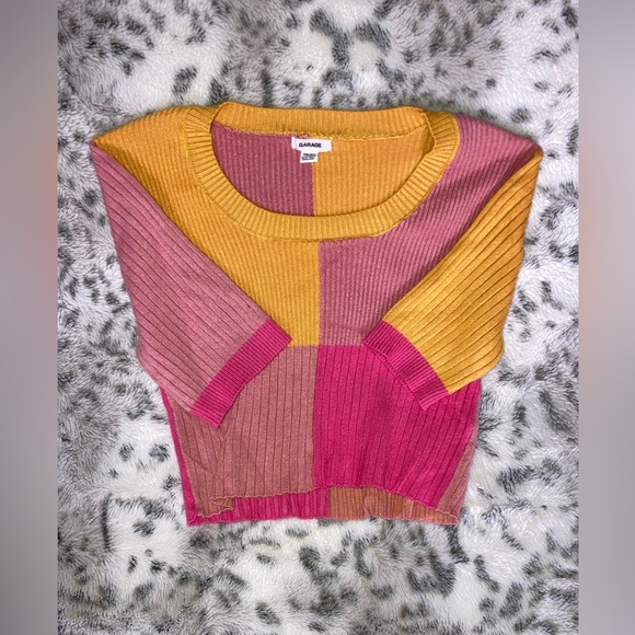 Garage Crop Top - Picture 4 of 6